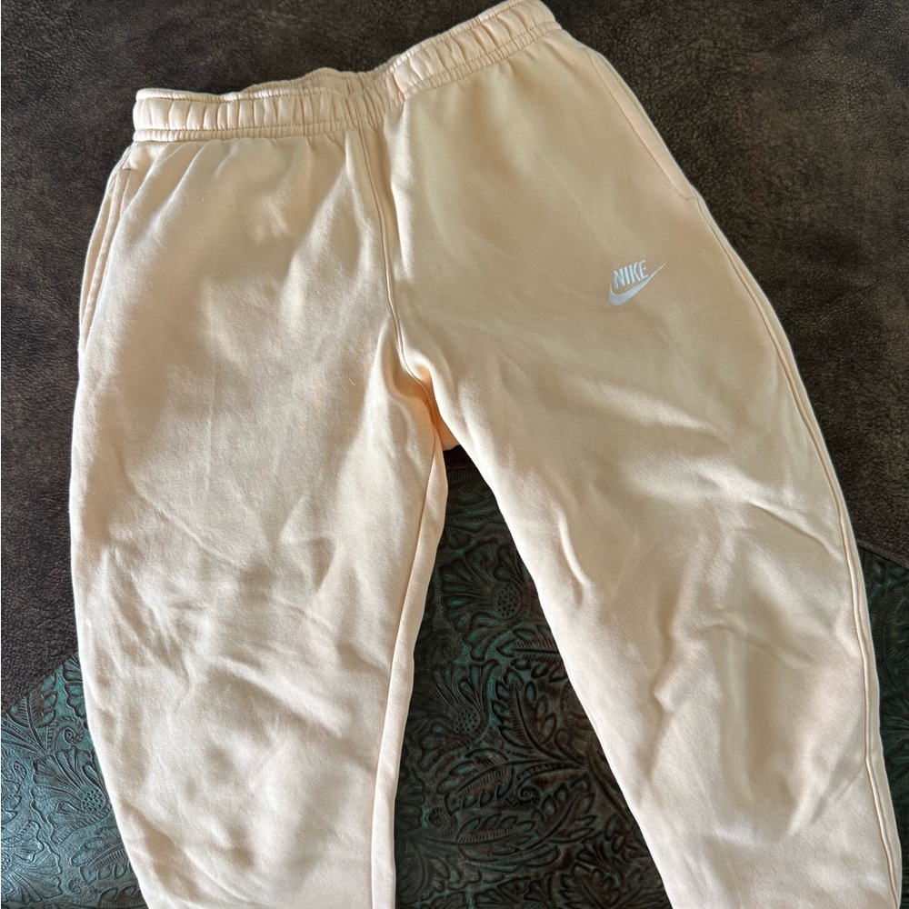 Nike Sweatpants Relaxed Fit Joggers